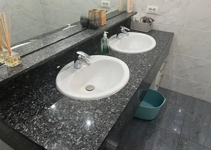 빌라 Luxury 4 Bedroom With Jacuzzi & Large Garden 플라야데라스아메리카스