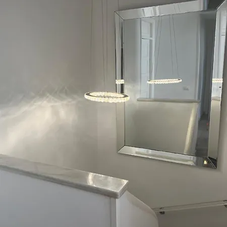 Вилла Luxury 4 Bedroom With Jacuzzi & Large Garden Плая-де-лас-Америкас